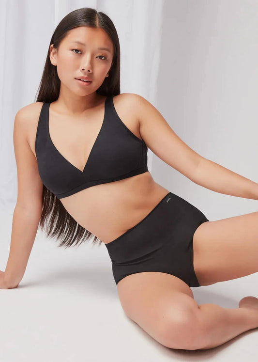 Sujetador triangular sin aro y foam extraíble