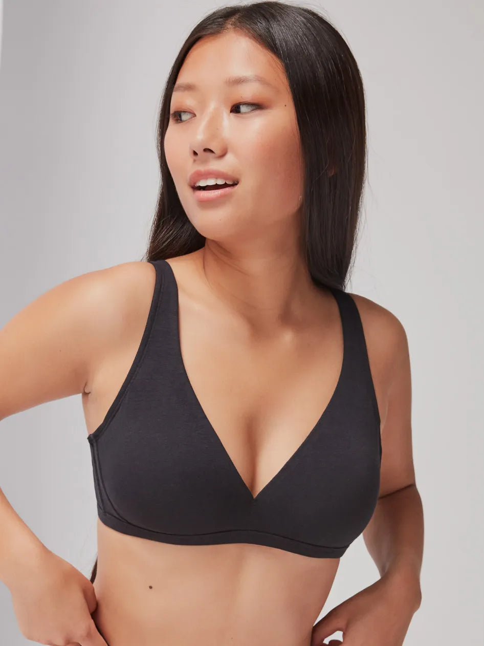 Sujetador triangular sin aro y foam extraíble