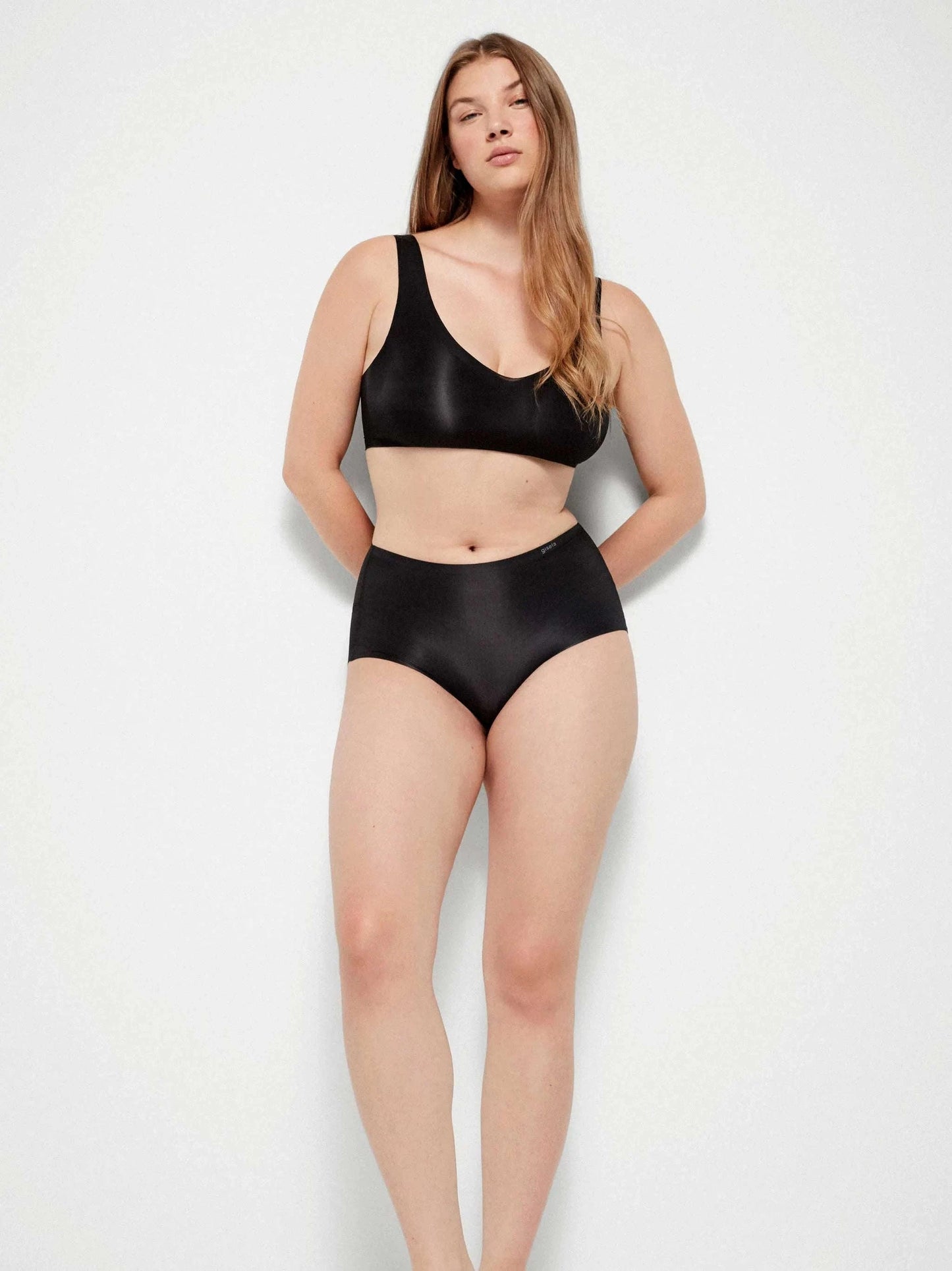 Sujetador foam extraíble efecto segunda piel GISELA Athenea y Laia Market