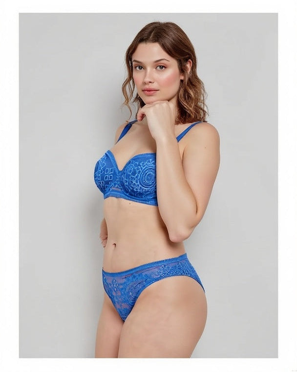 Conjunto encaje azul floral – Sujetador con aros y braguita cómoda