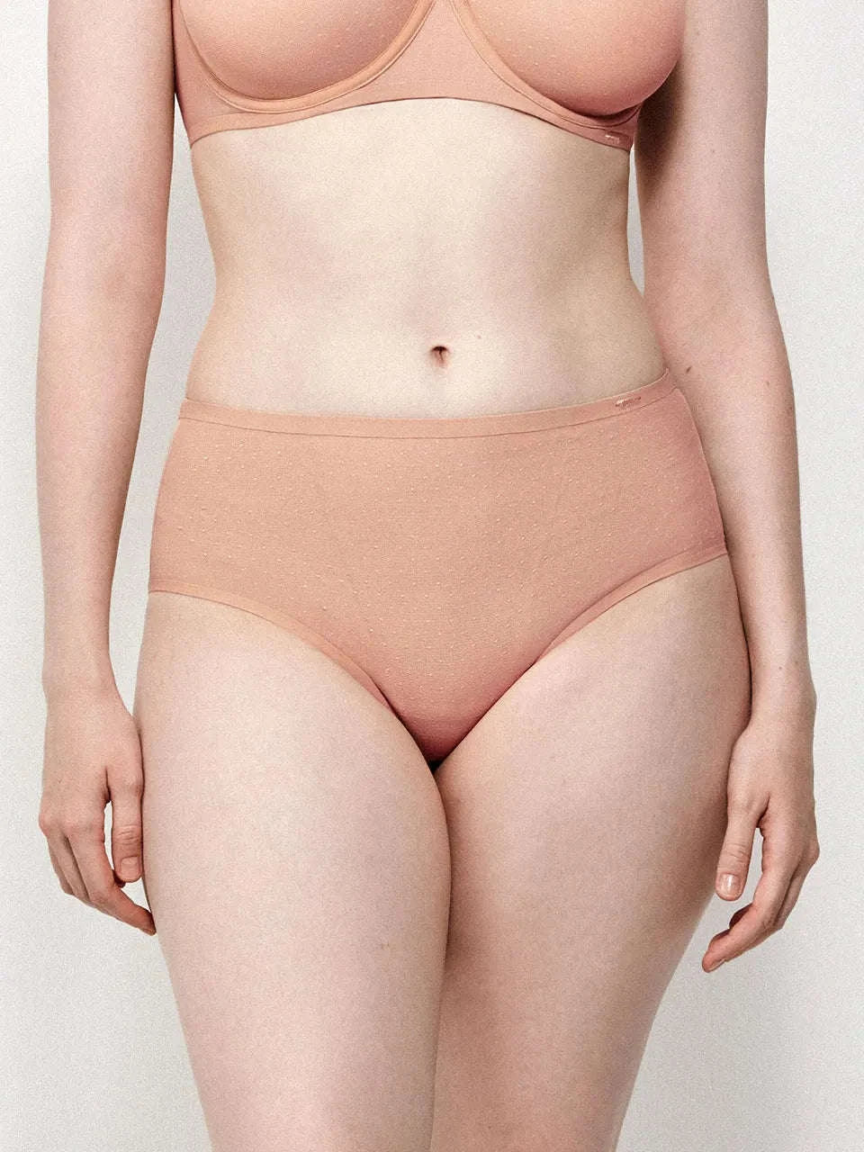 Braguita alta en tejido plumetti delicado GISELA Athenea y Laia Market