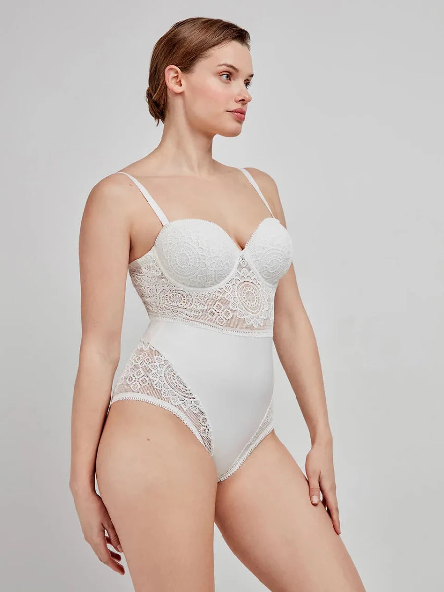 Body desmontable in and out de encaje tipo crochet en copas B - Athenea y Laia Market
