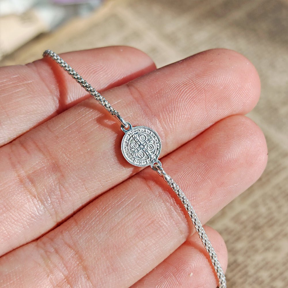 Pulsera Protectora S925: Medalla de San Benito - Athenea y Laia Market