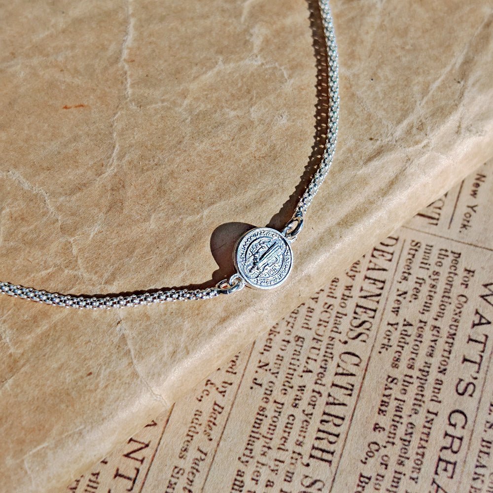 Pulsera Protectora S925: Medalla de San Benito - Athenea y Laia Market