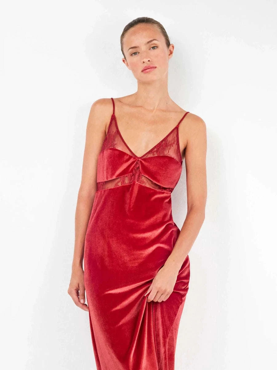 Vestido largo de terciopelo con caída fluida y sofisticada - Athenea y Laia Market